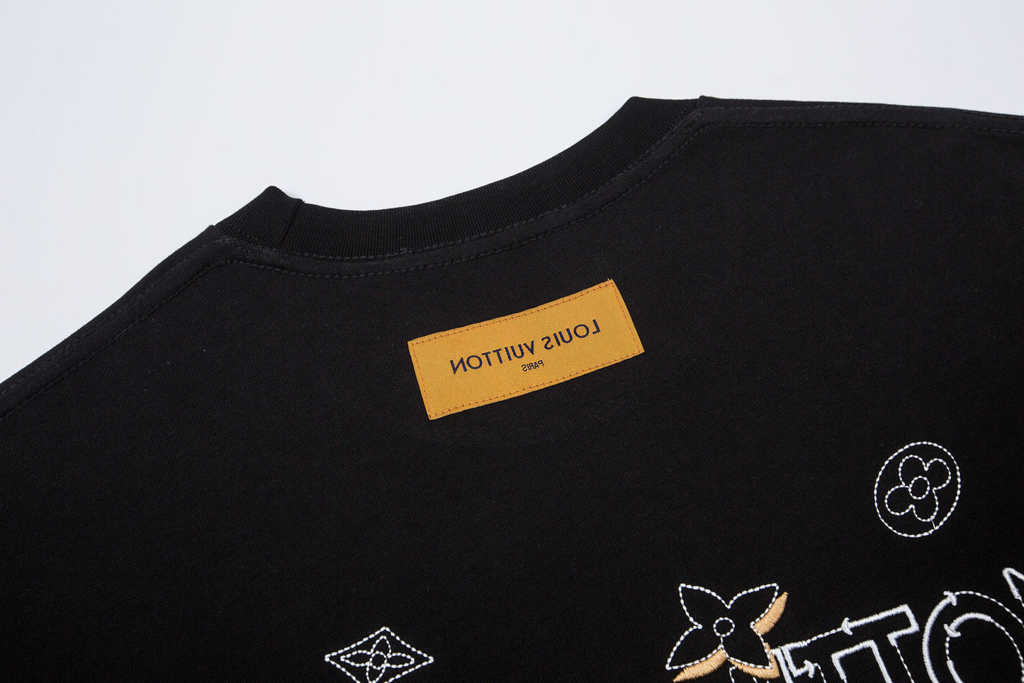 125WE7UDE Stylish T-shirts