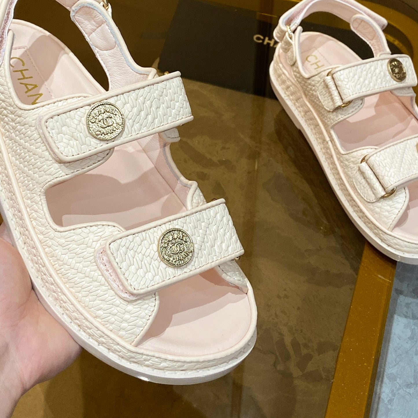 255QC49ZDE Stylish leather shoes