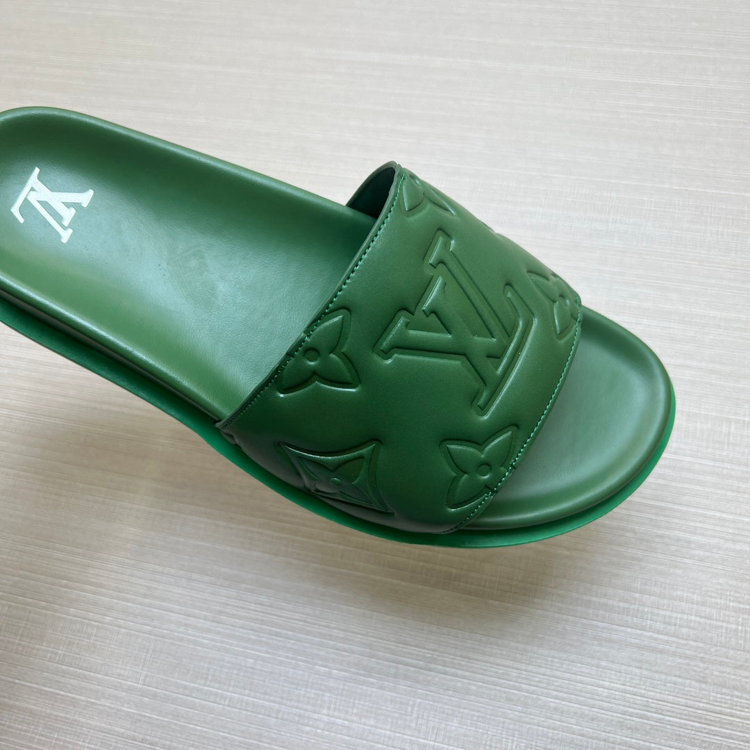 54E3ZDE Stylish slippers