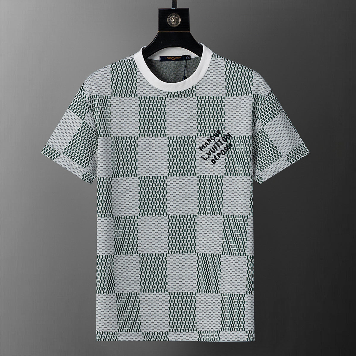 135RE120UDE Stylish shirt and shorts set