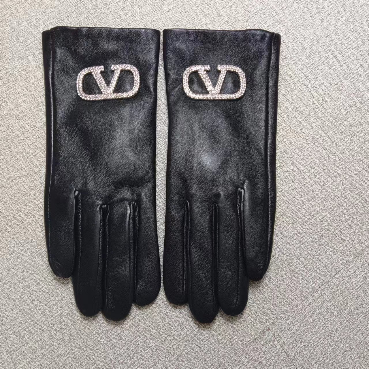 24VL91SDE Stylish gloves