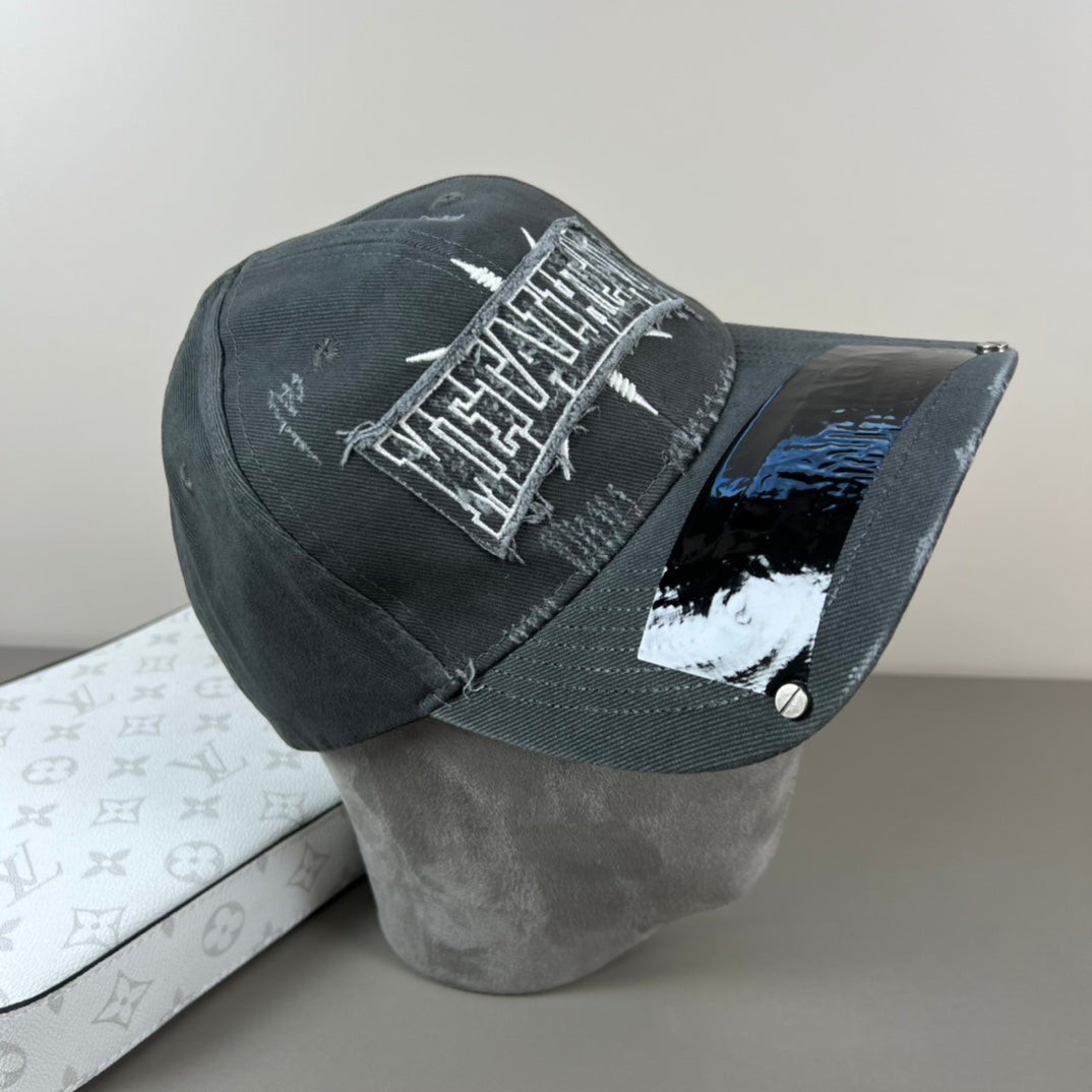 125ZJ528MDE Stylish hats