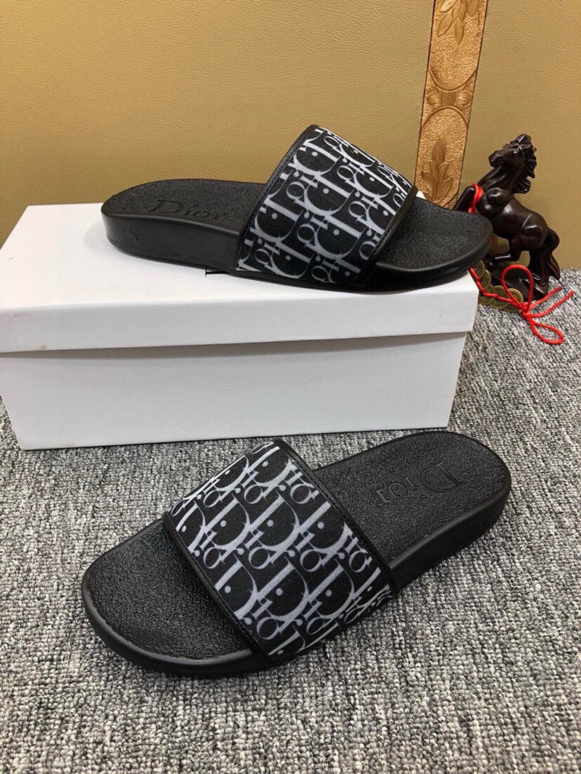 54D50ZDE Stylish slippers
