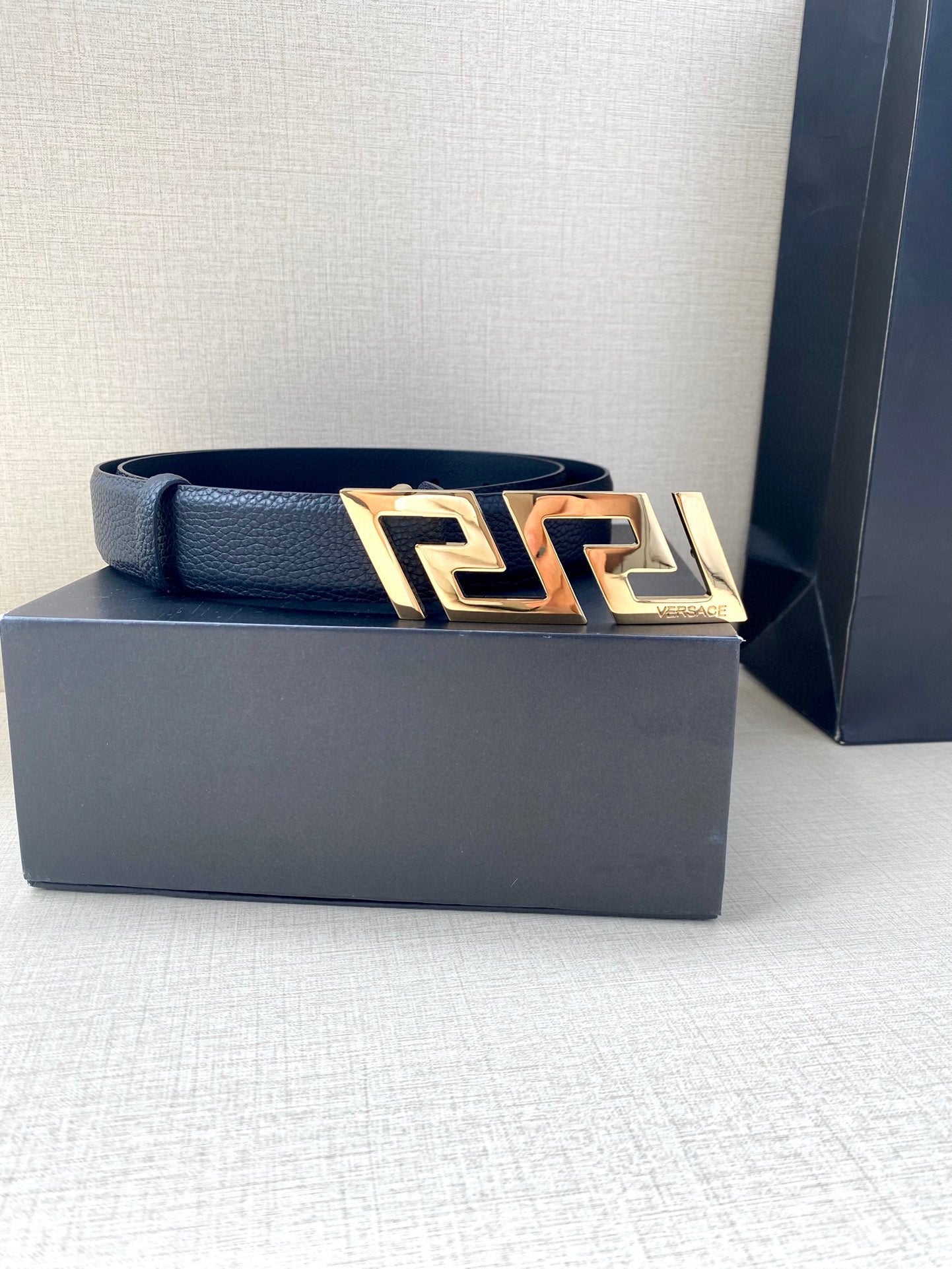1WV166PDE Stylish High quality belt With full package