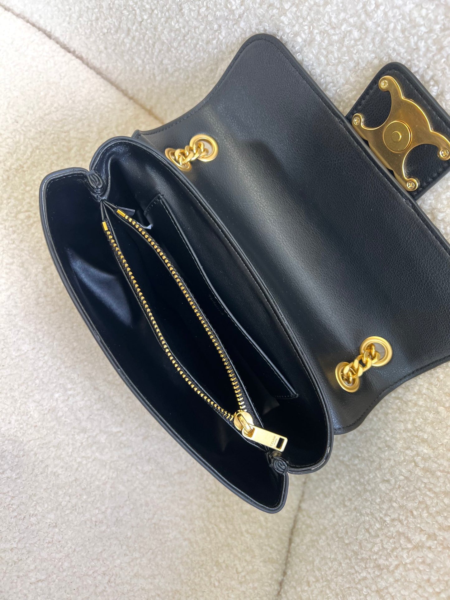 1XCL412BDE Stylish leather bag