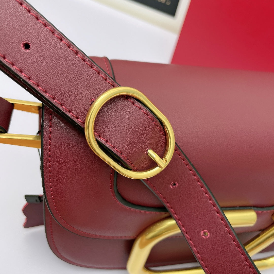 5A45BDE Stylish leather bag