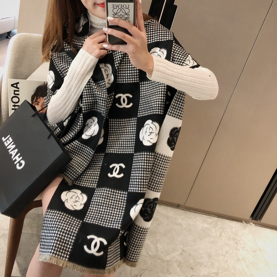 175RC36WDE Stylish Winter Scarves