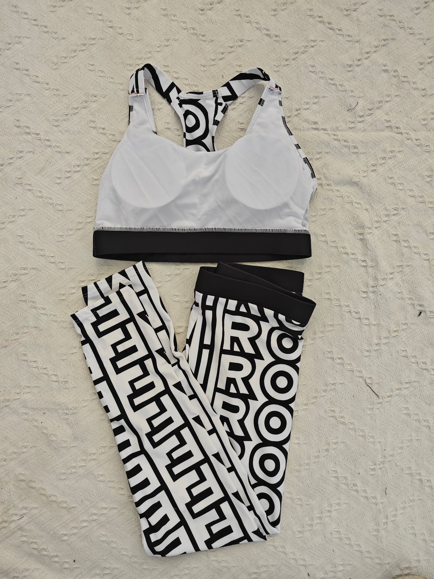 14D10YDE Stylish Long sleeve swimsuit