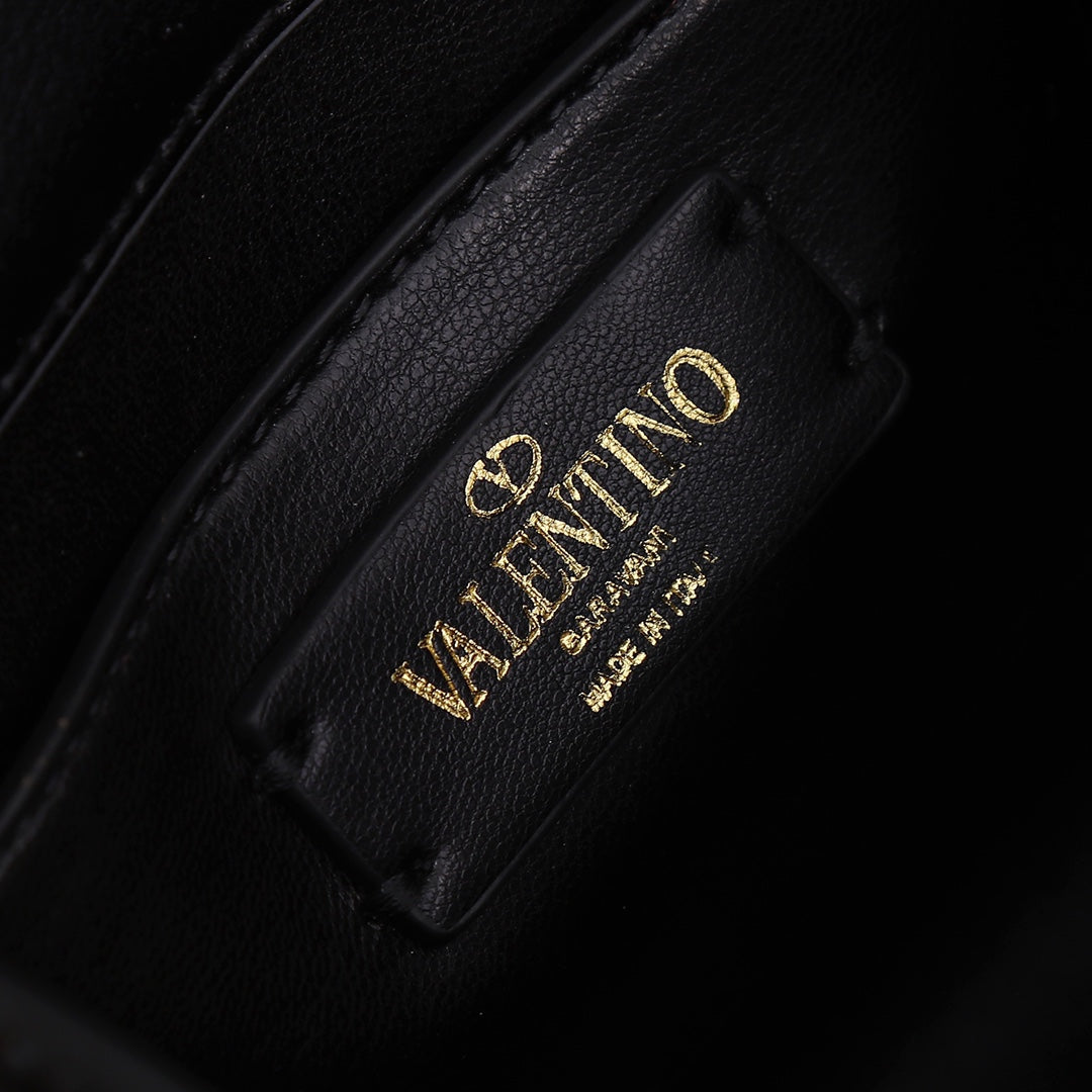 XA26BDE Stylish bag