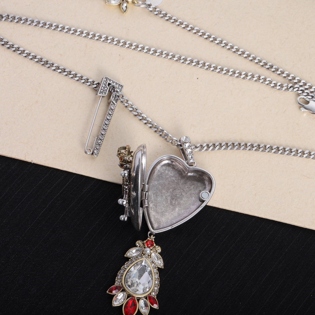1NMQ189XDE Stylish Necklaces