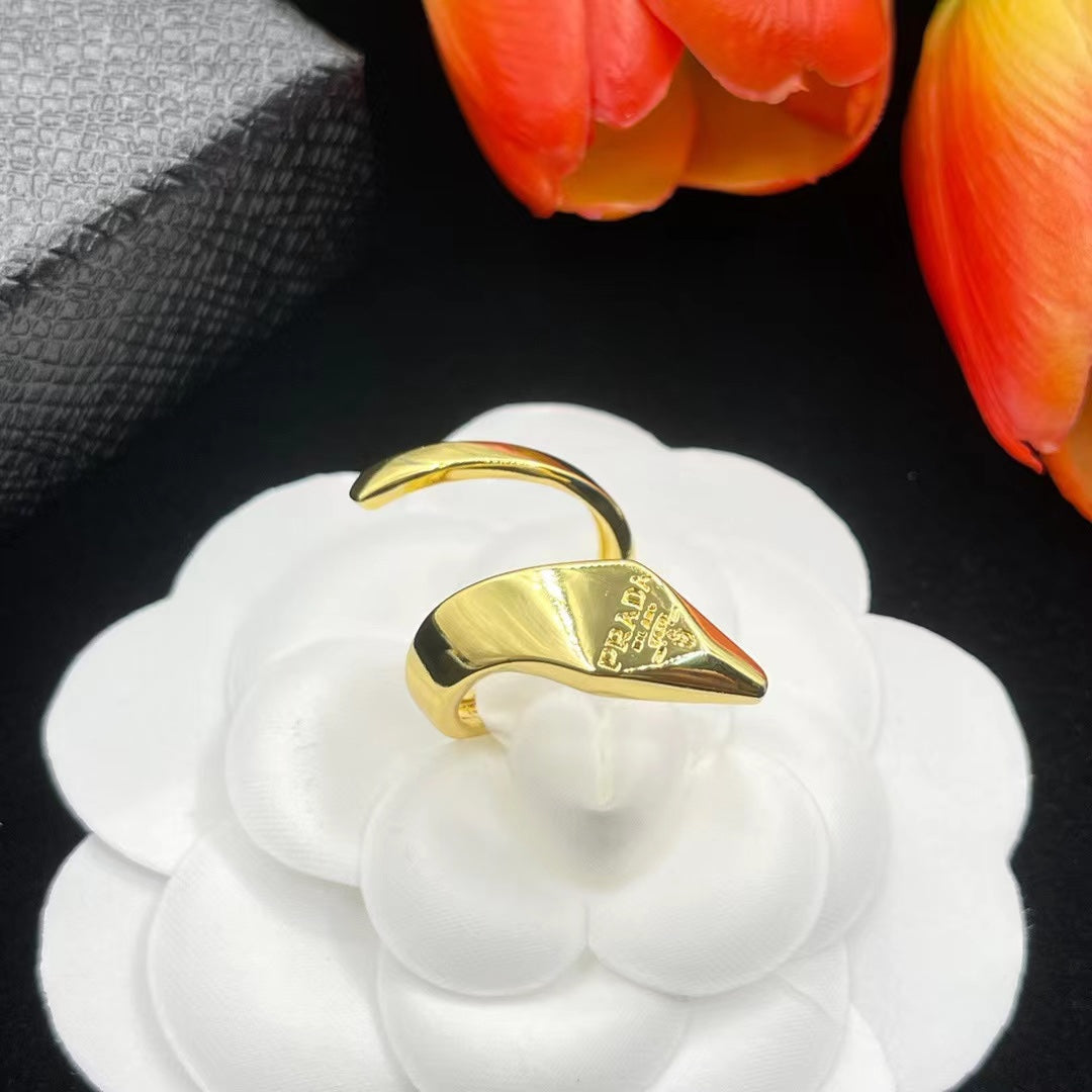 1YPD71JDE Stylish rings