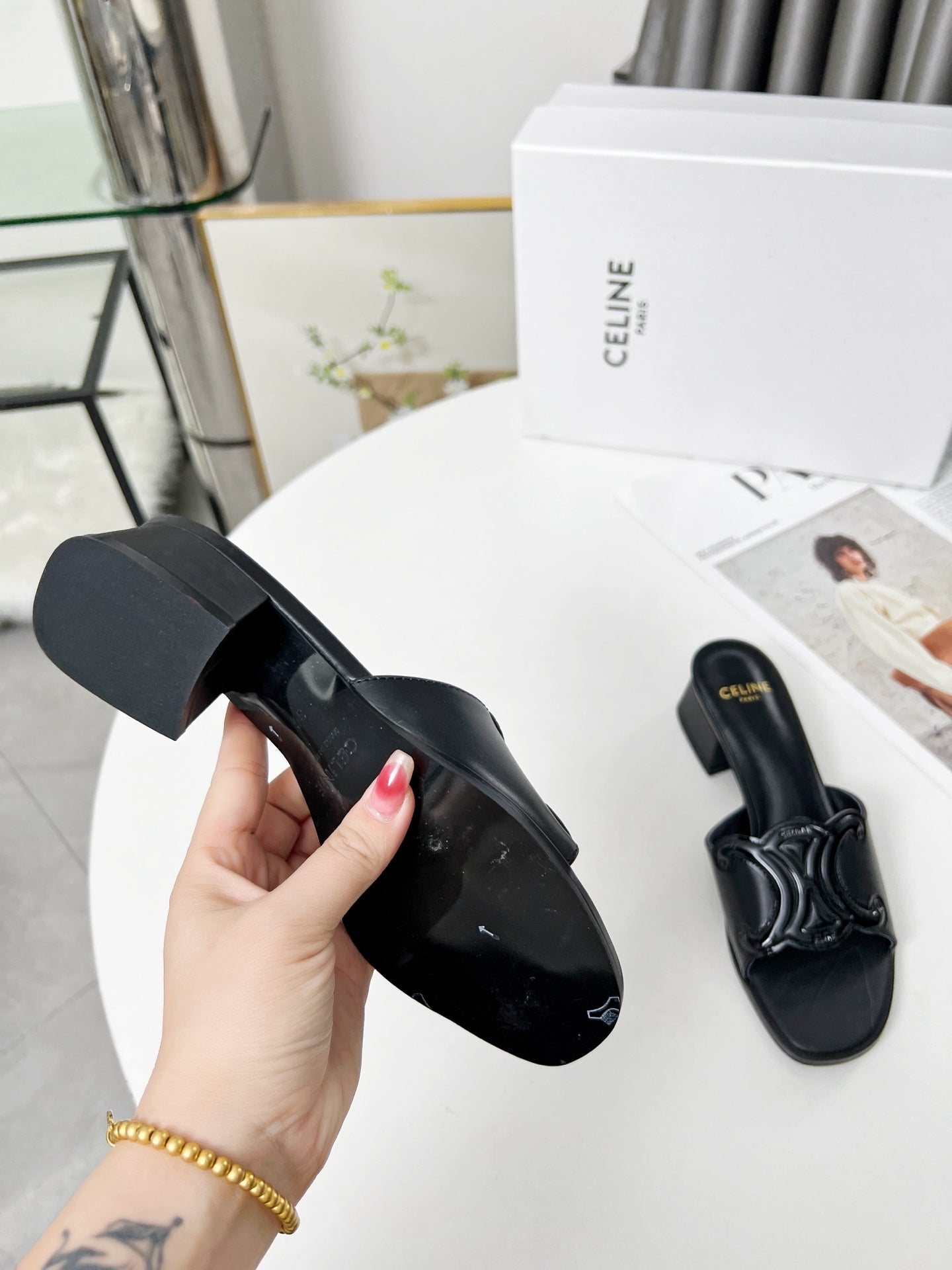 255QA51ZDE Stylish leather shoes