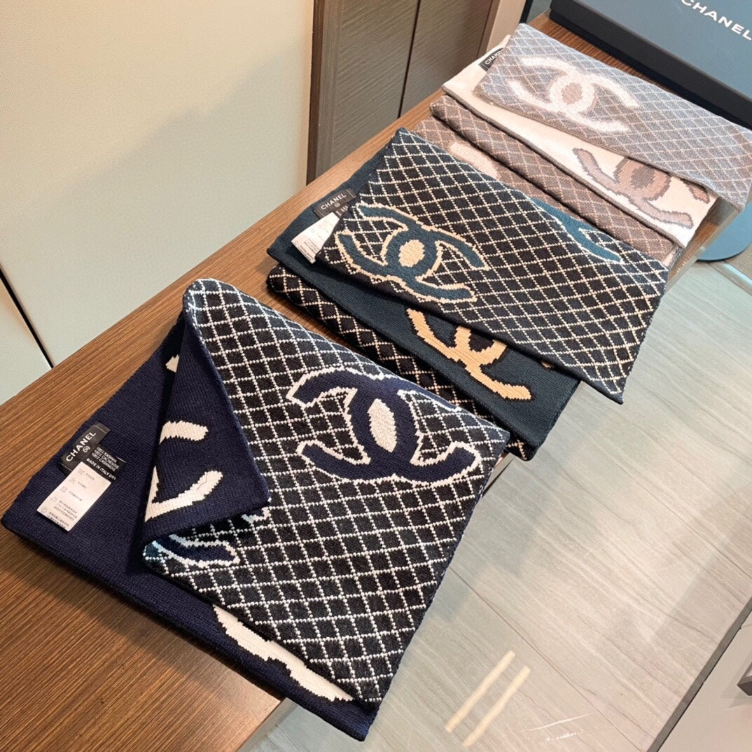 185ZC73WDE Stylish Winter Scarves