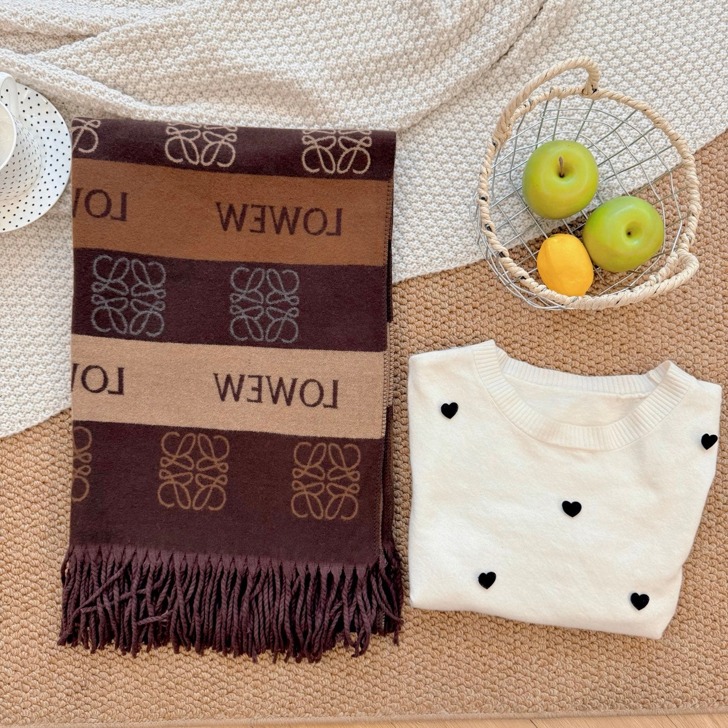 185ZA62WDE Stylish Winter Scarves