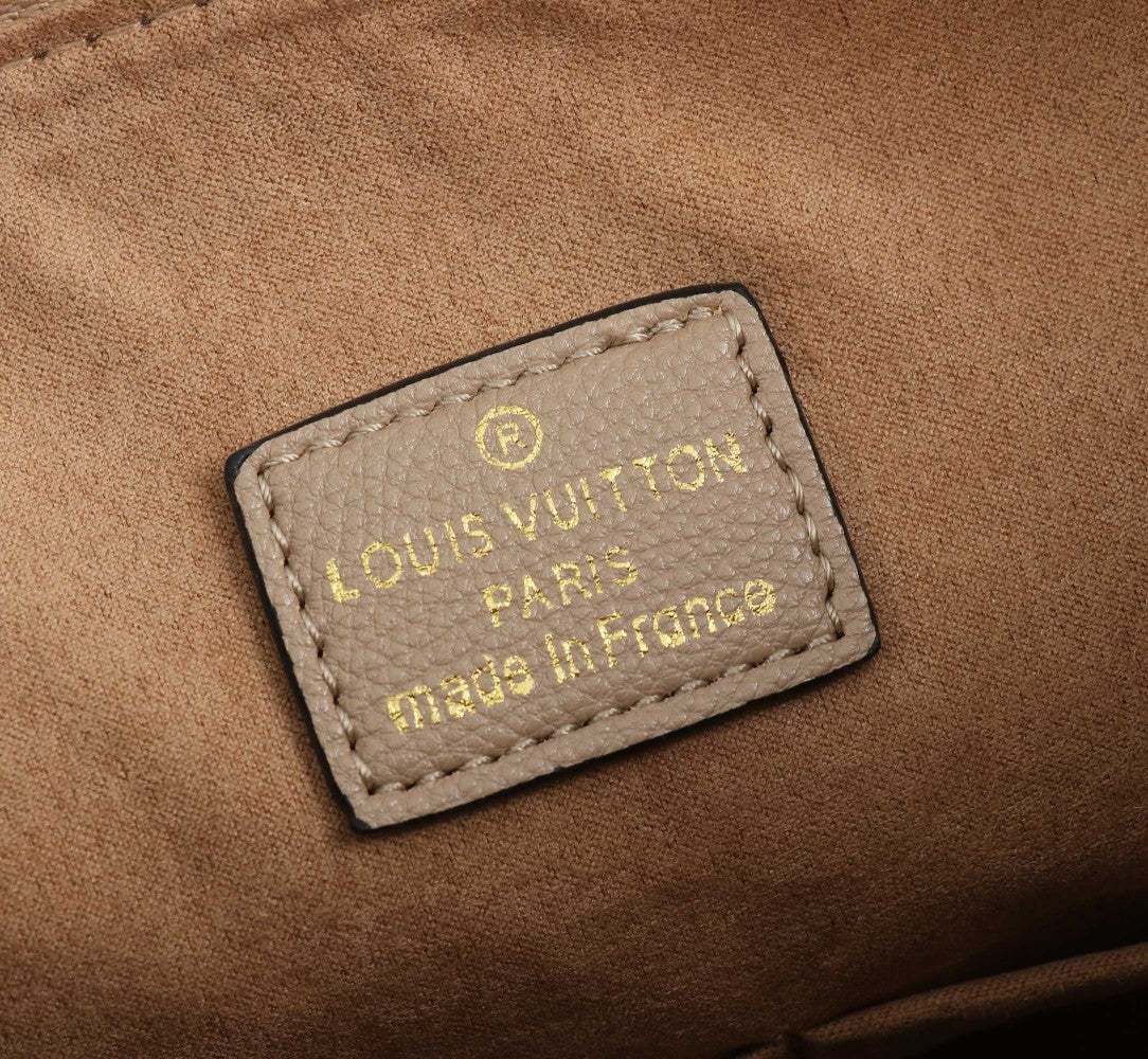 2XE51BDE Stylish leather bag