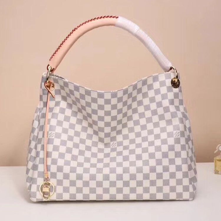 2E01BDE Stylish leather bag