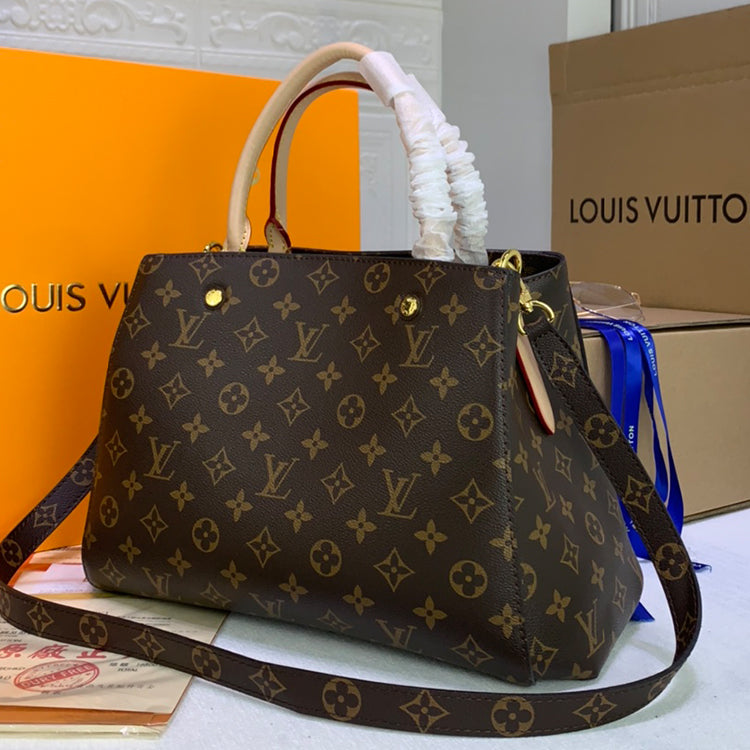 AE35BDE Stylish leather bag