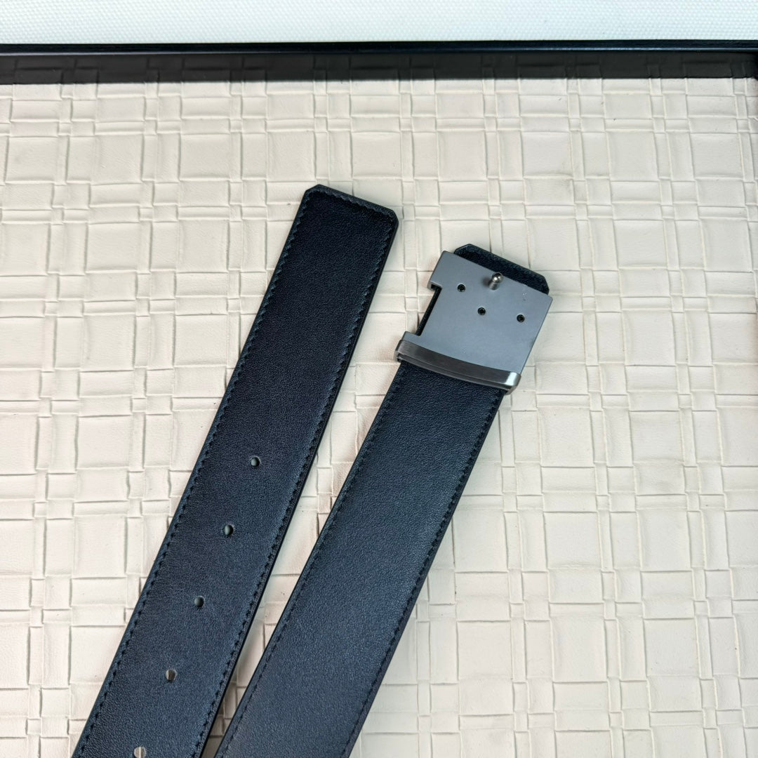 14E26PDE Stylish High quality belt With full package