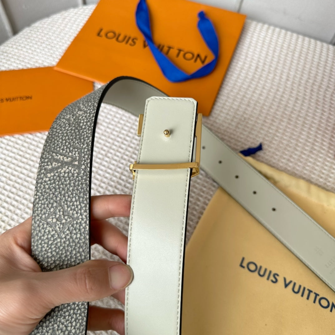 14E72PDE Stylish High quality belt With full package