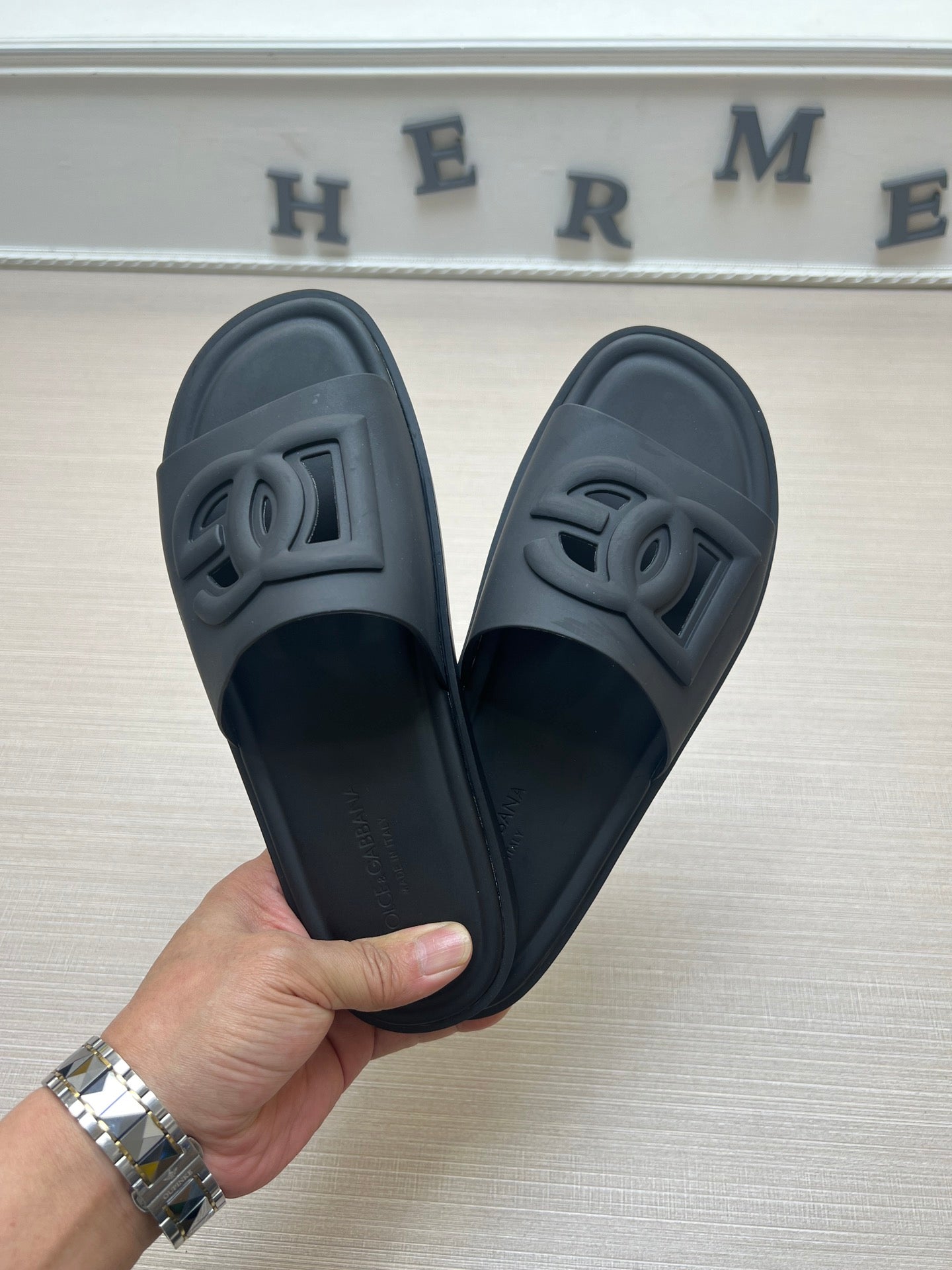 54A48ZDE Stylish slippers