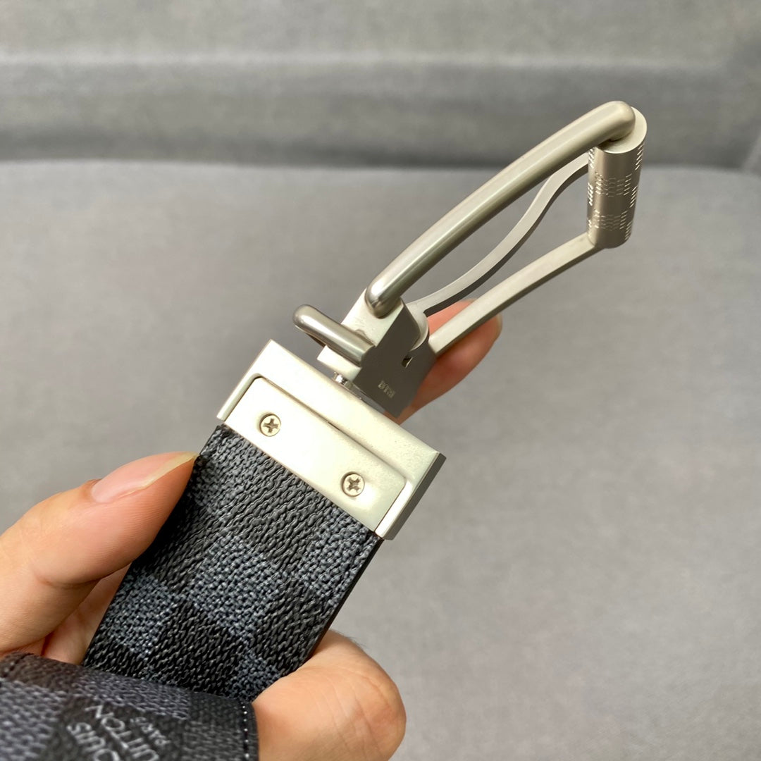 14E66PDE Stylish High quality belt With full package