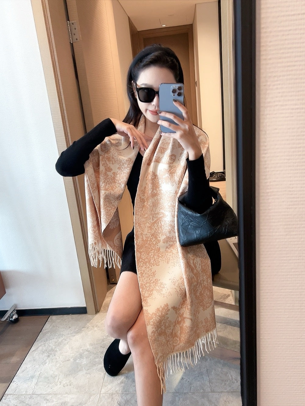 185ZD13WDE Stylish Winter Scarves