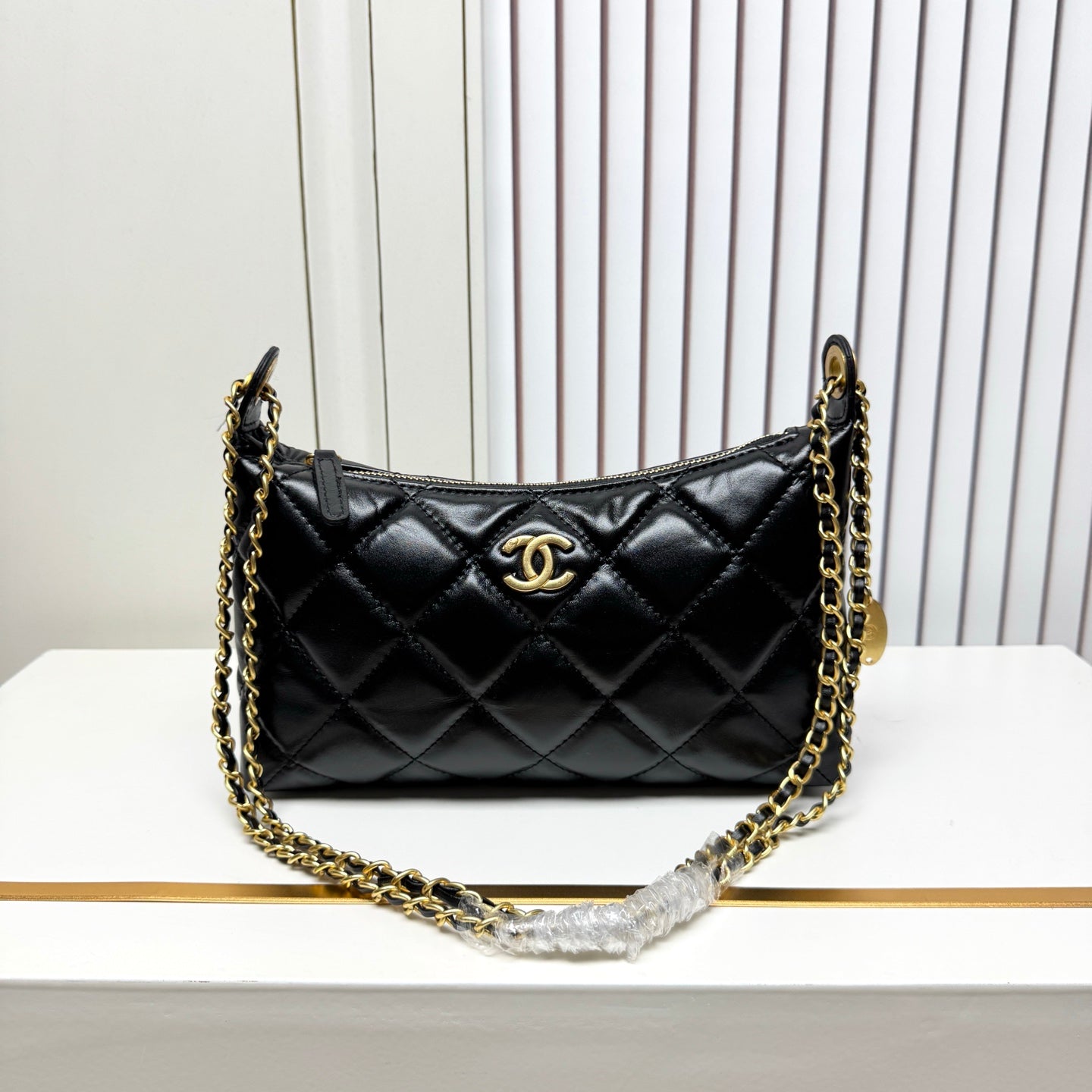 15RC14BDE Stylish leather bag