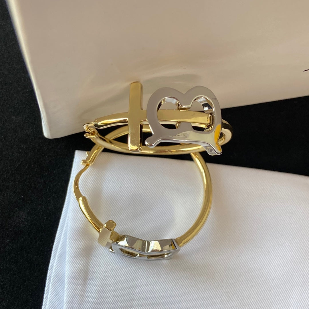 14A466XDE Stylish Earrings Bracelets Necklaces