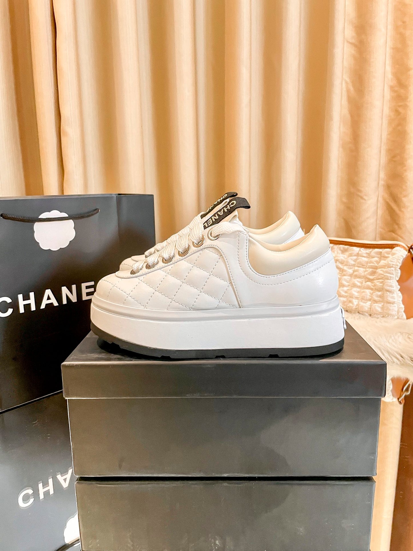 1JC20ZDE Stylish shoes