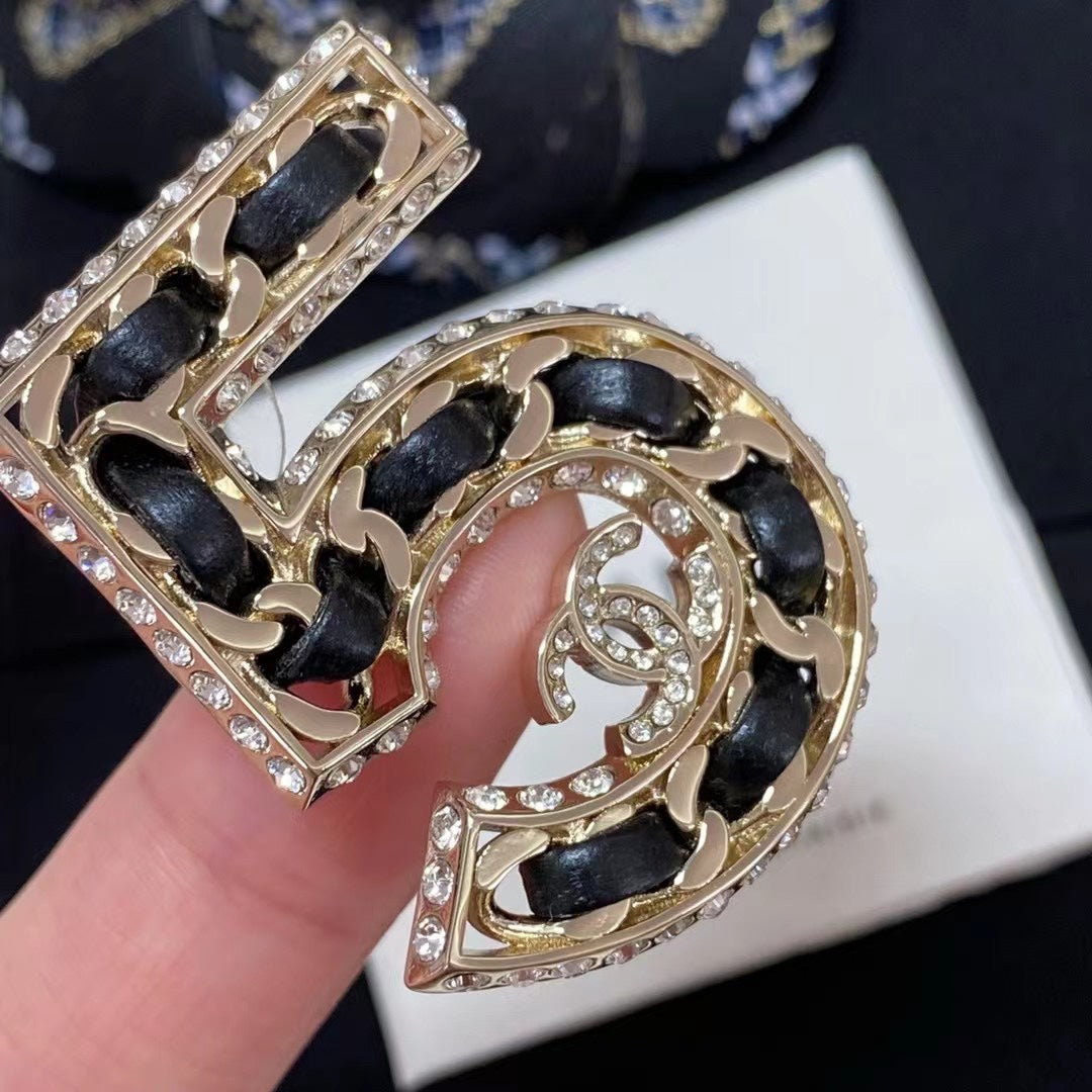 1NC48EDE Stylish Earrings