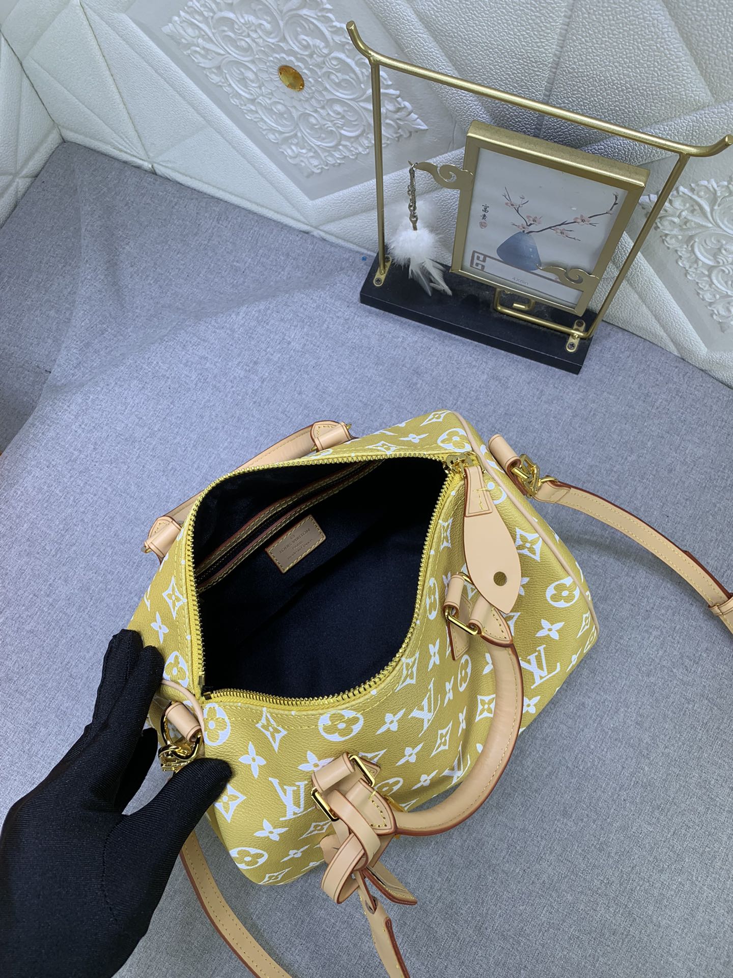 2XE268BDE Stylish leather bag