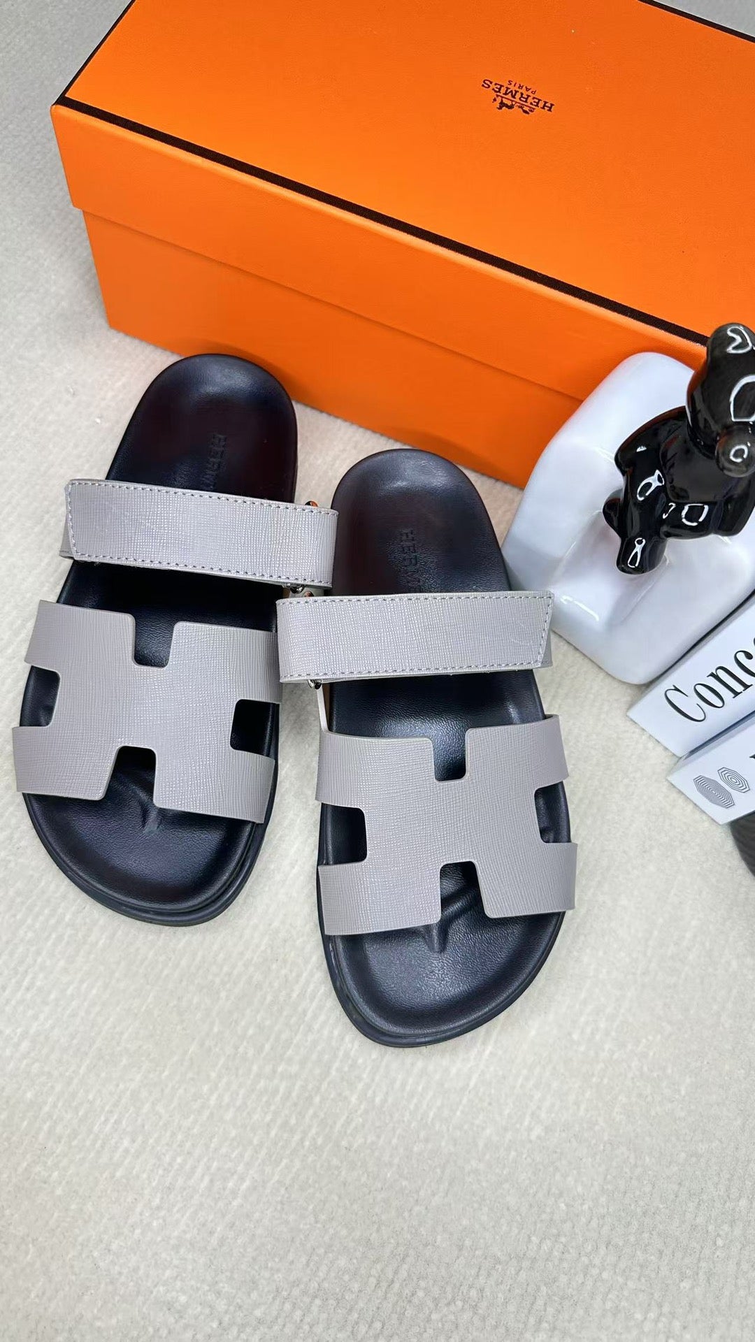 255QH26ZDE Stylish leather shoes
