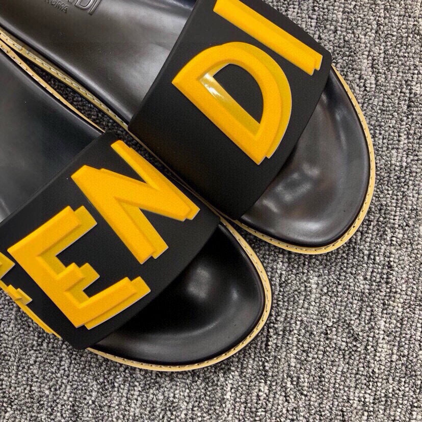 535ZF288ZDE Stylish Slippers