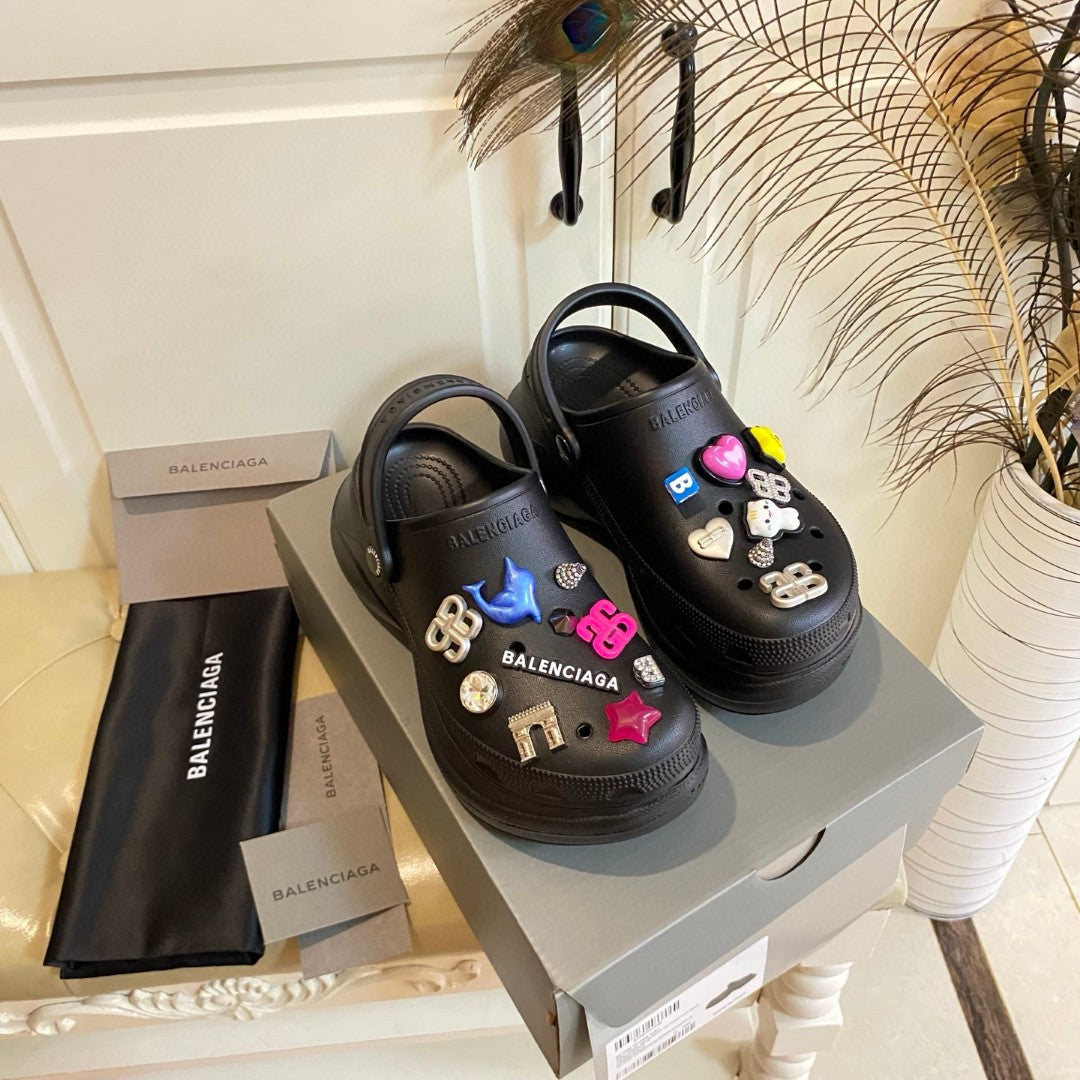 255QJ56ZDE Stylish shoes