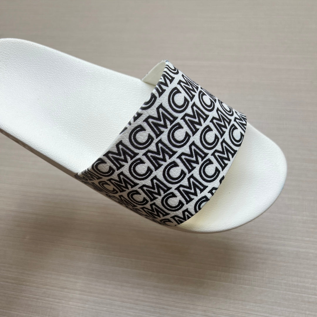54M45ZDE Stylish slippers