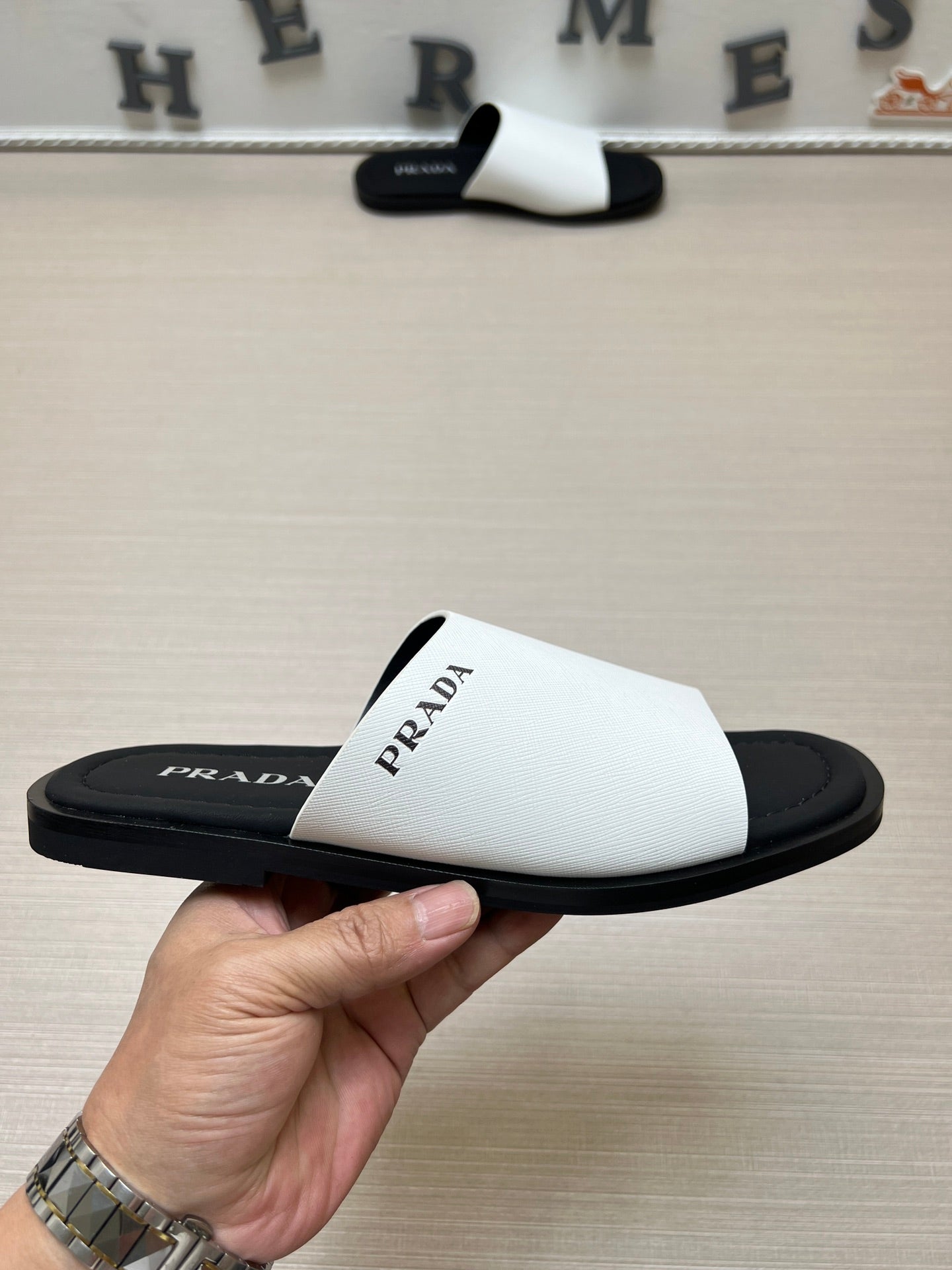 54PD73ZDE Stylish slippers