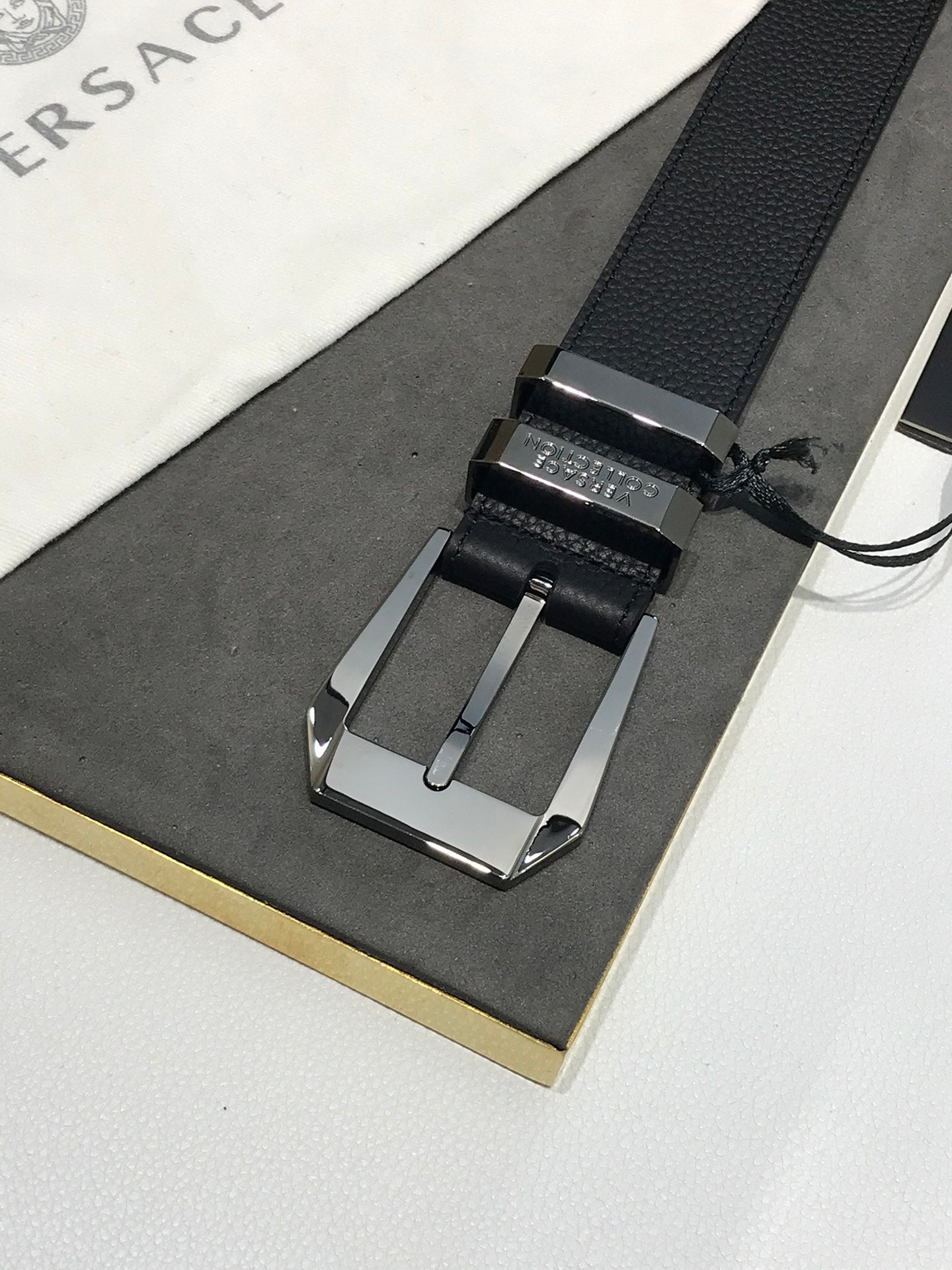 14V84PDE Stylish High quality belt With full package