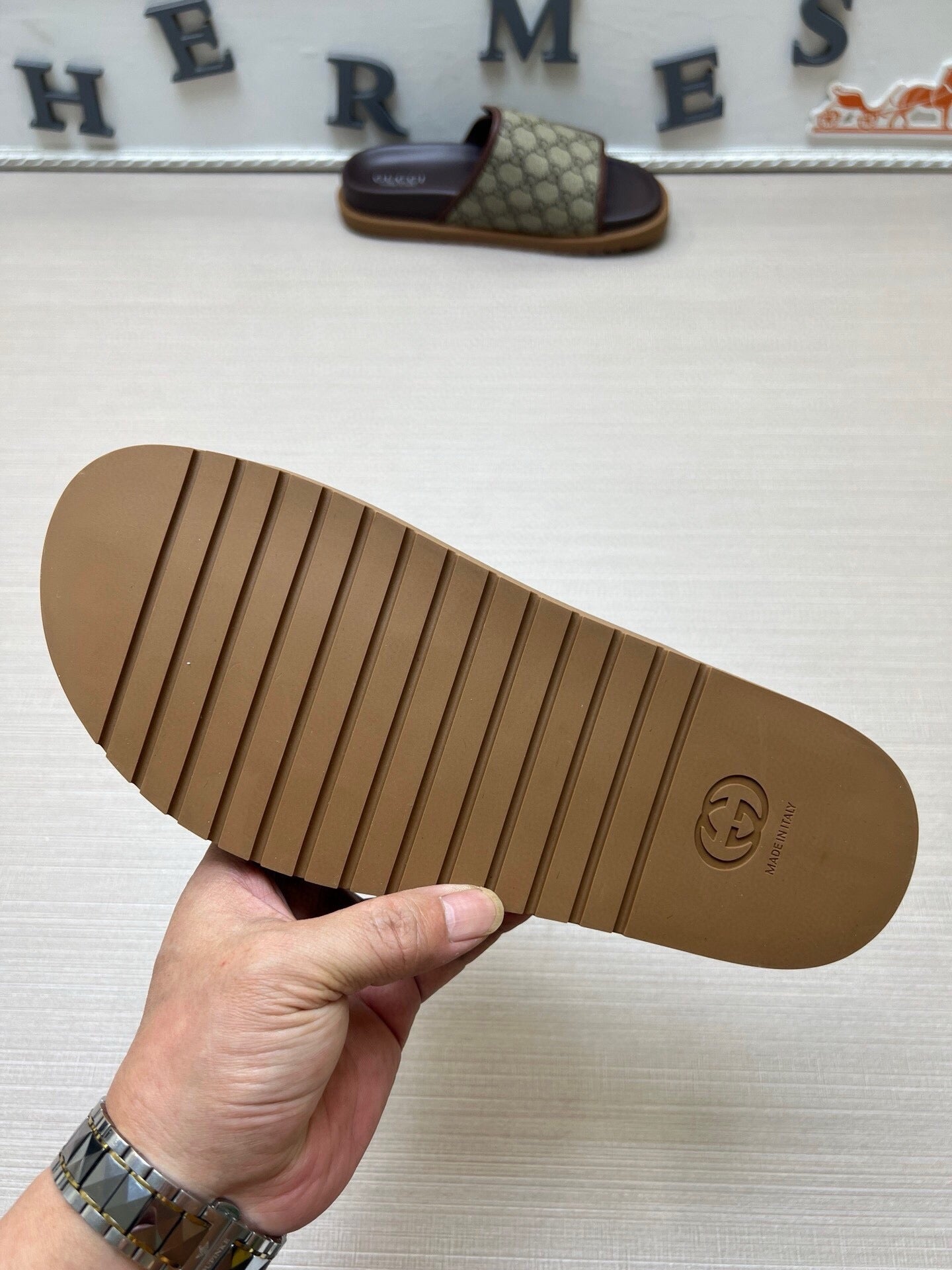 5LB231ZDE Stylish Slippers