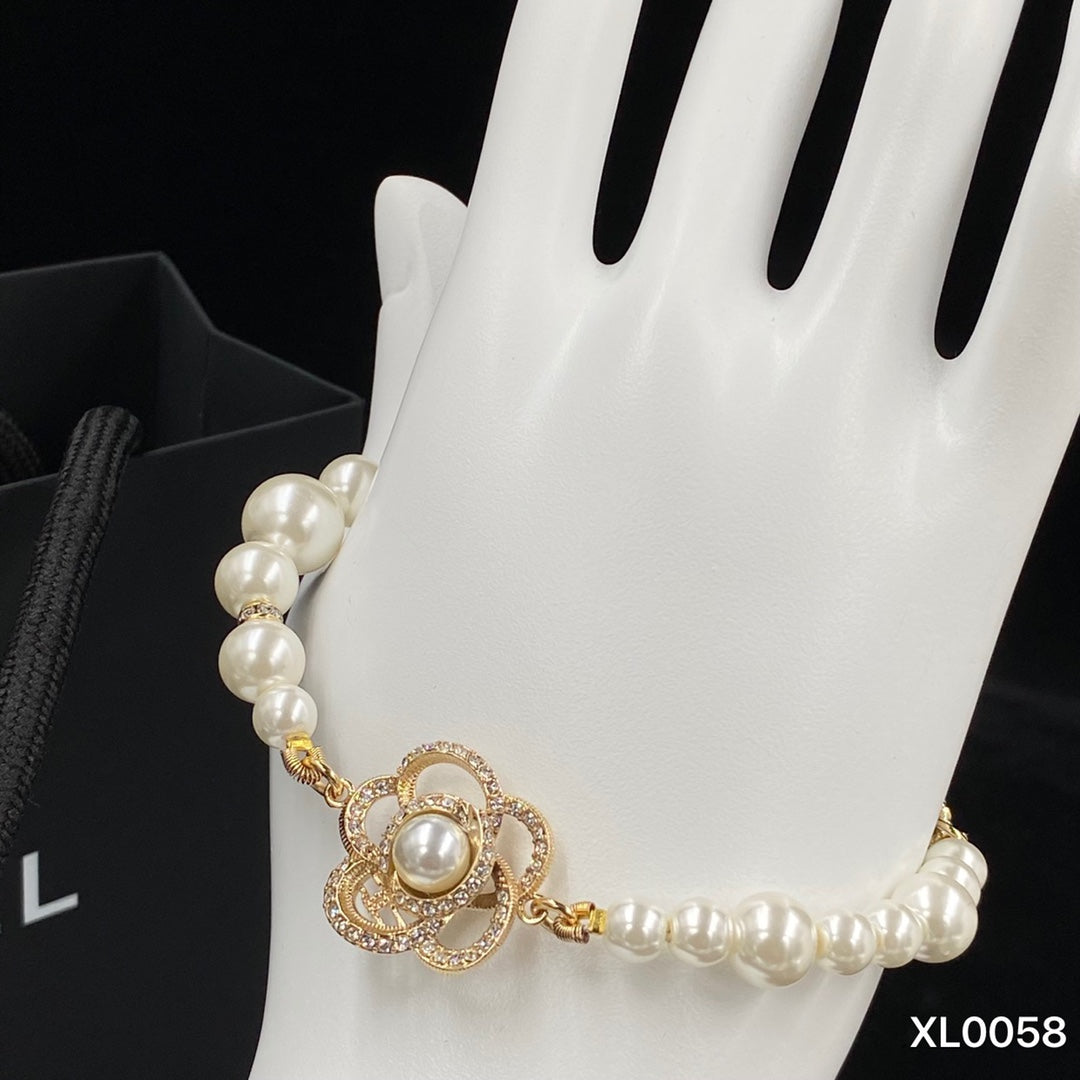 1NC222KDE Stylish Bracelet