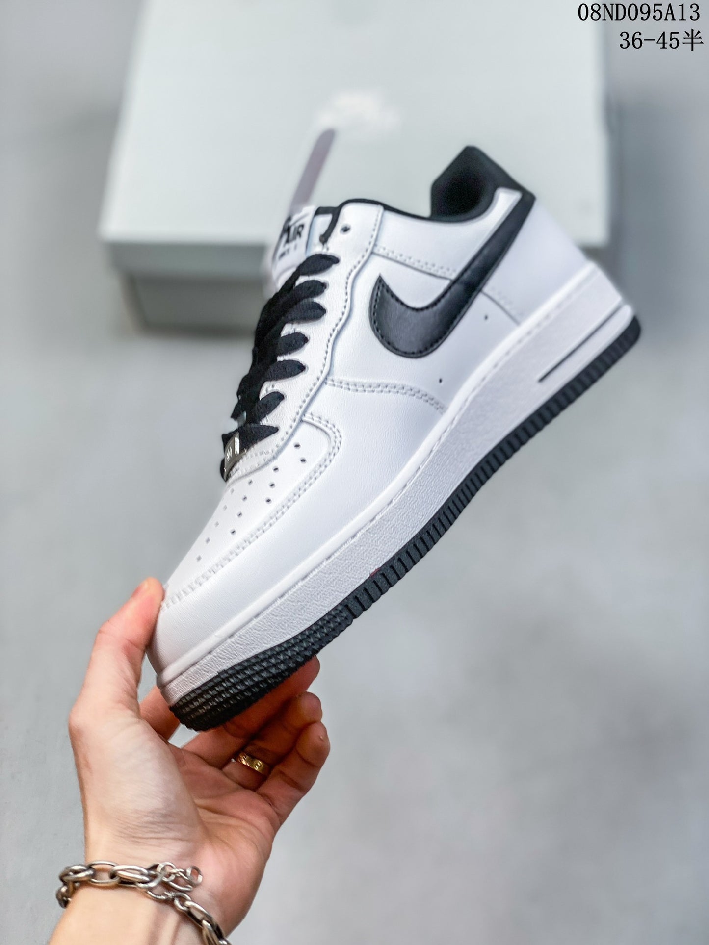 4YN33ZDE Stylish Sneakers (No Box, August-October Big Sale)