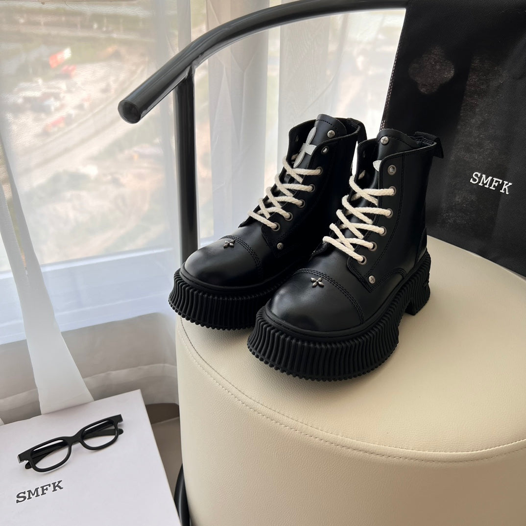 1JA16ZDE Stylish leather boots