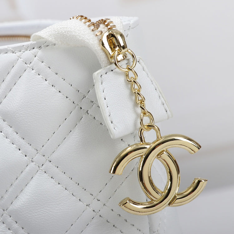 55C2BDE Stylish leather bag