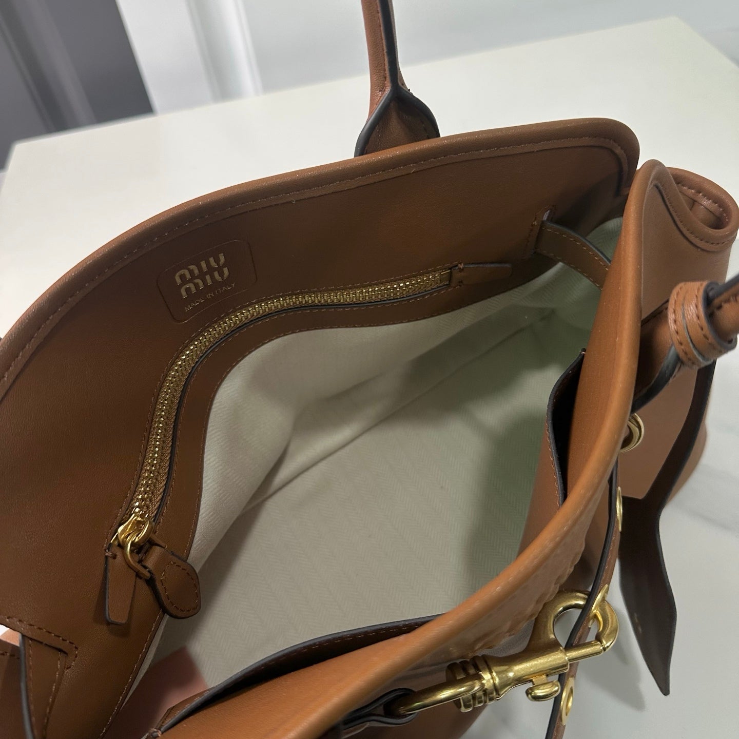 15RA45BDE Stylish leather bag