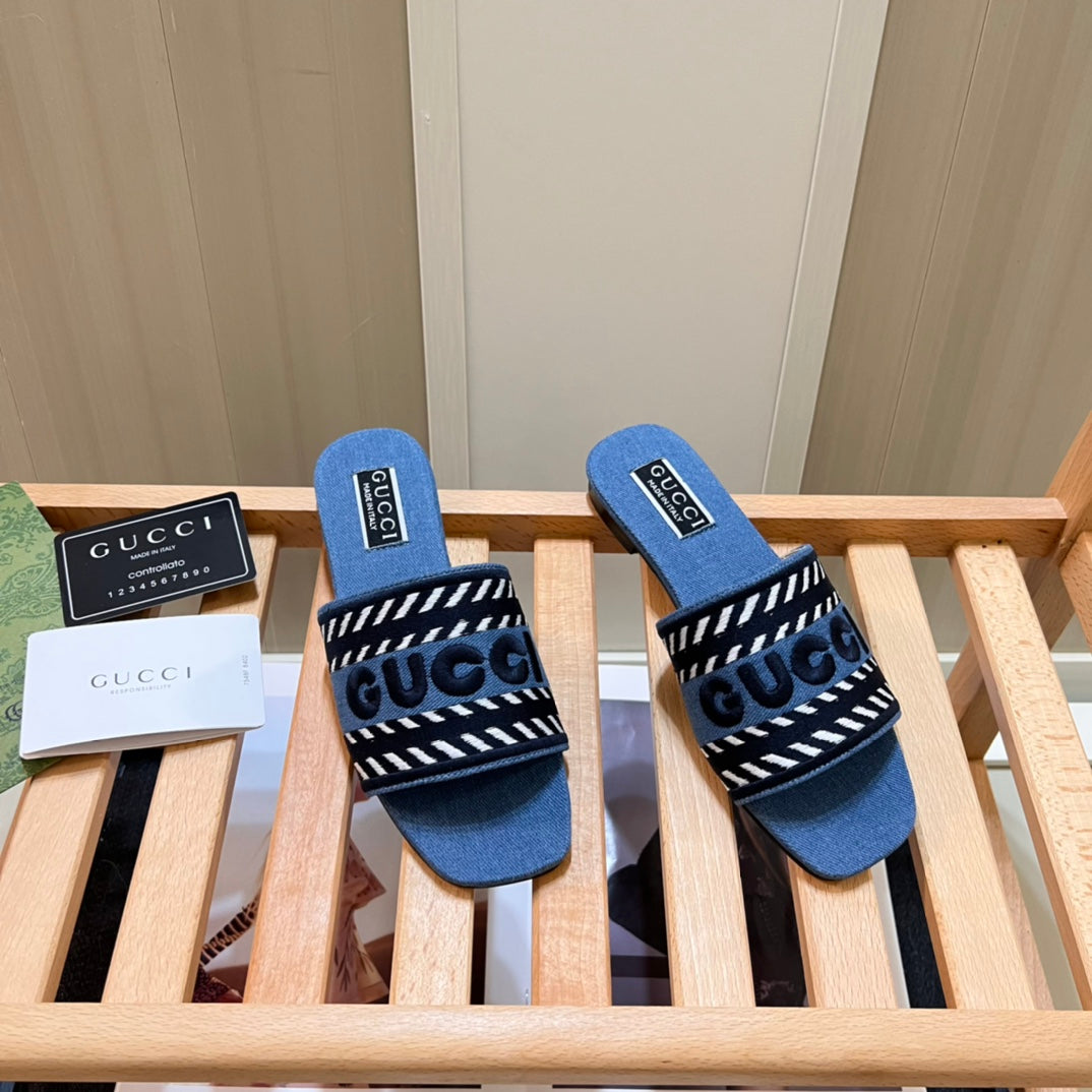 14B6ZDE Stylish Slippers