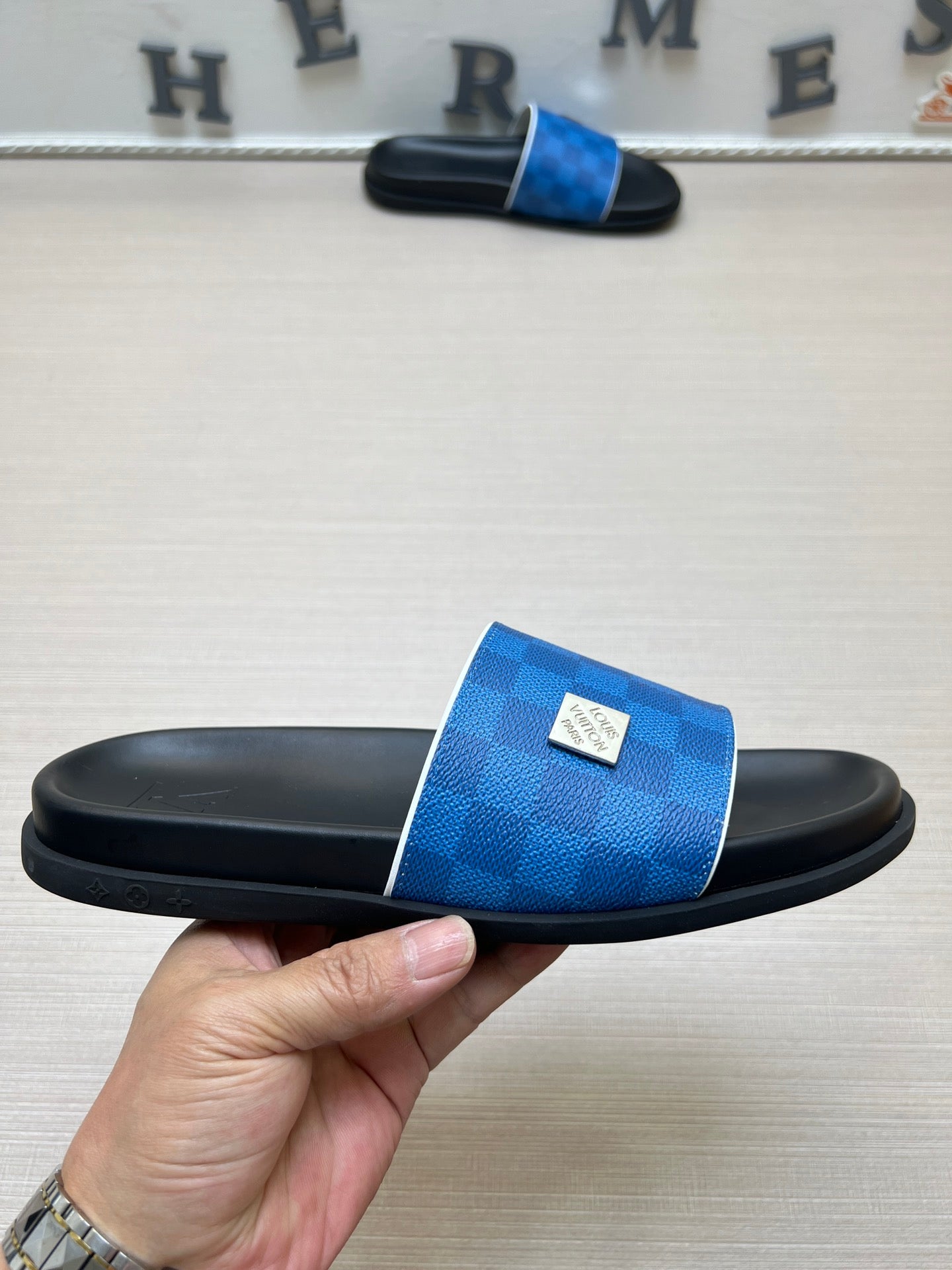 54E69ZDE Stylish slippers