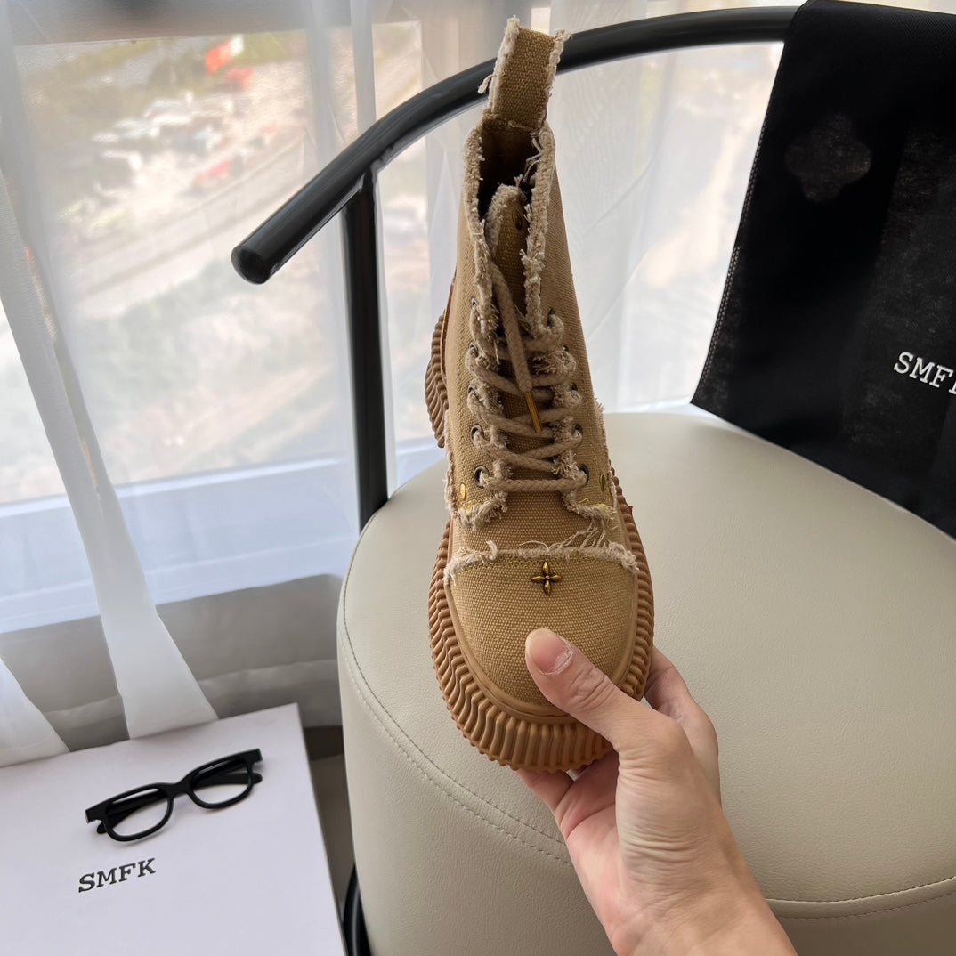 1JA17ZDE Stylish boots