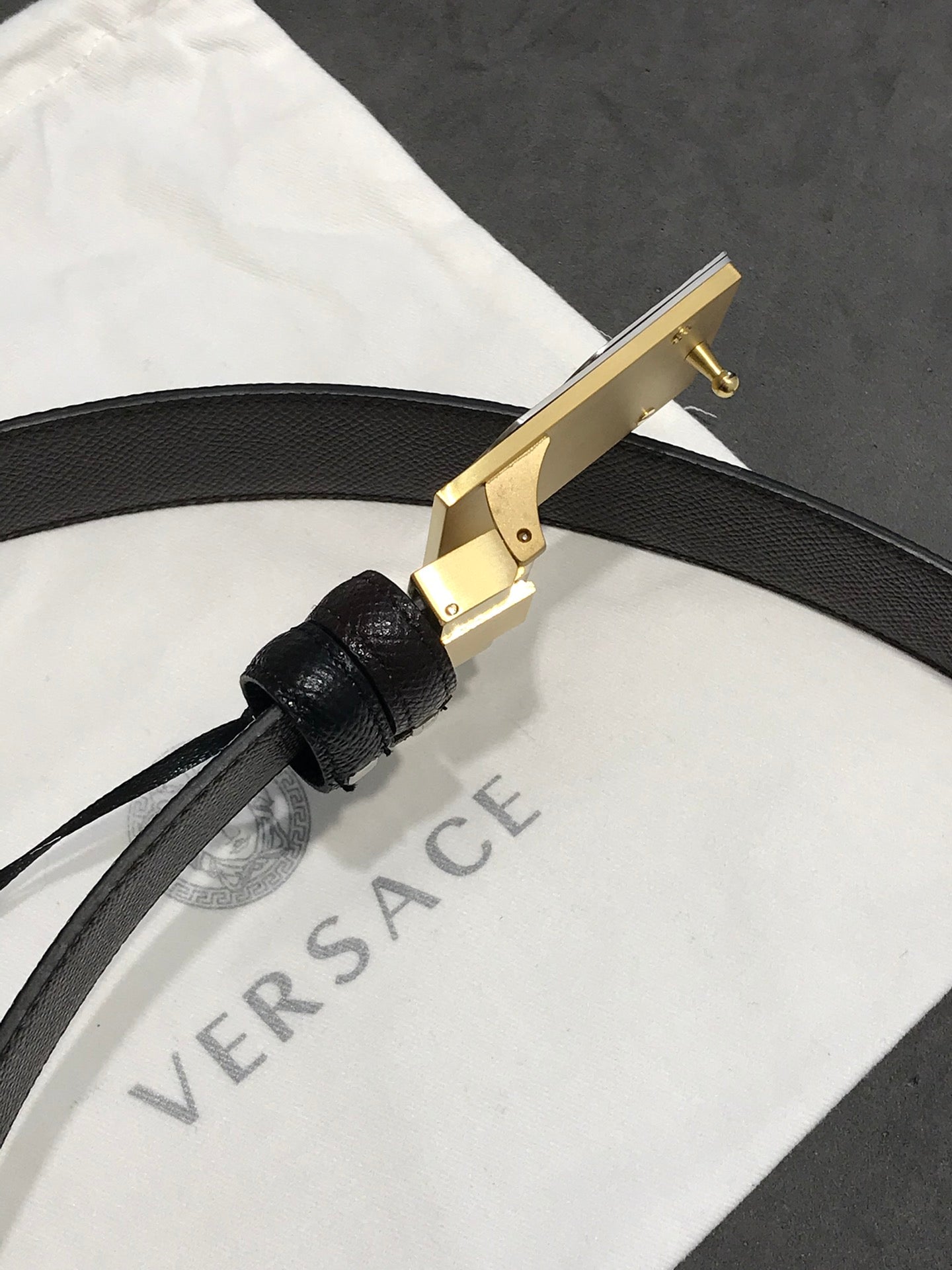 14V84PDE Stylish High quality belt With full package