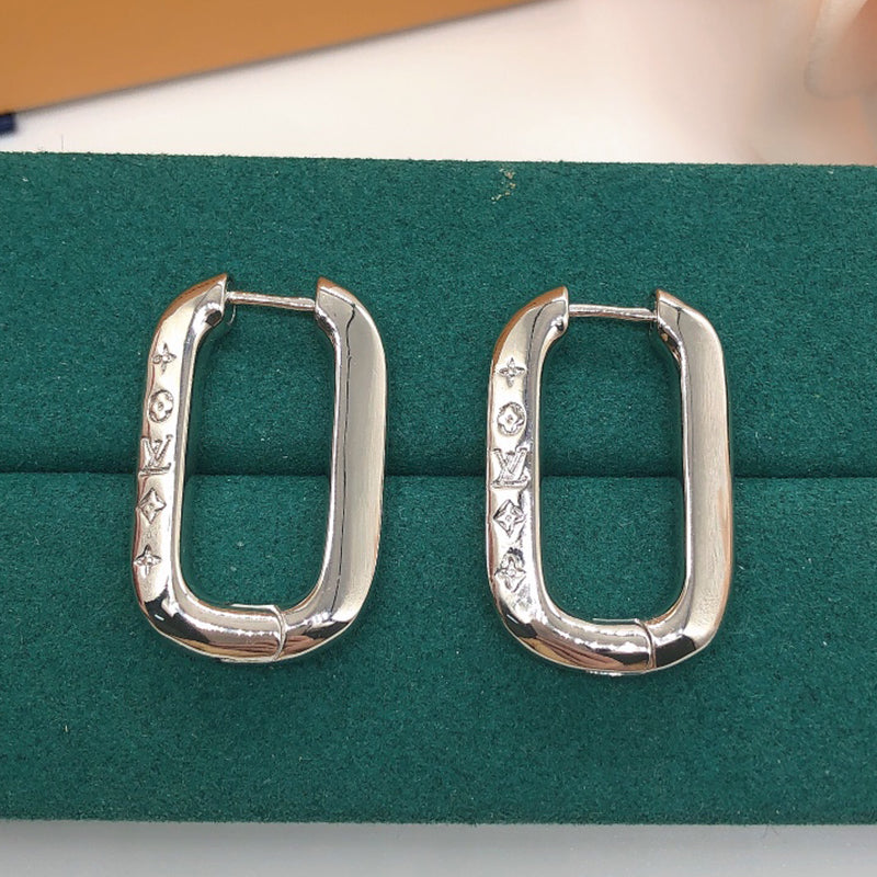 3E107EDE Stylish Earrings