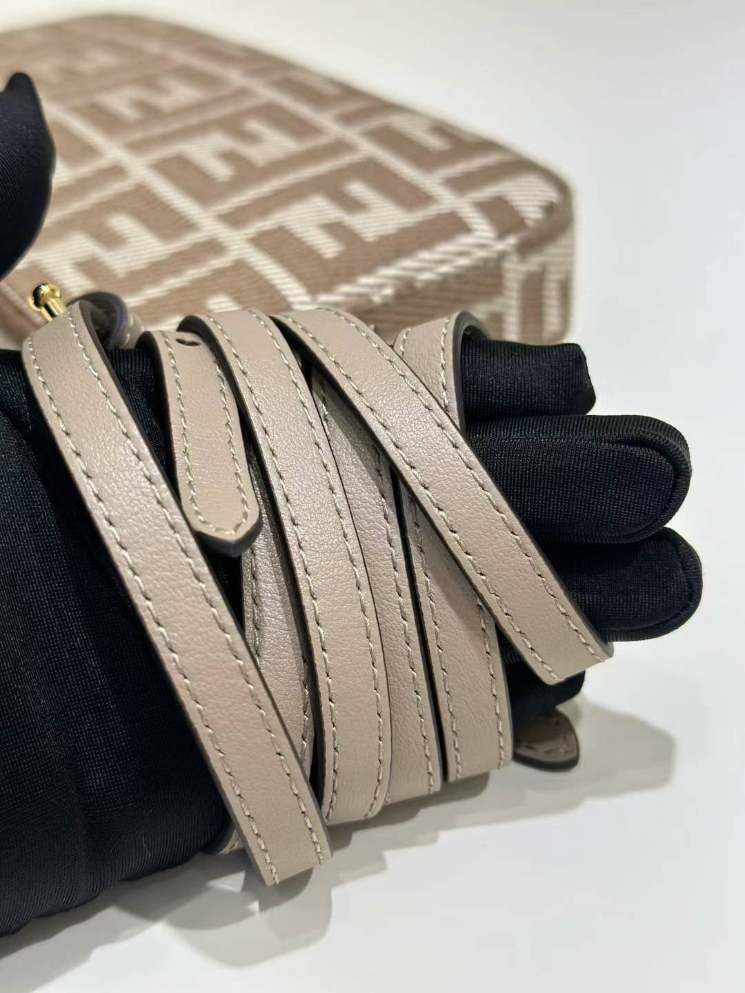 15RF9BDE Stylish bag