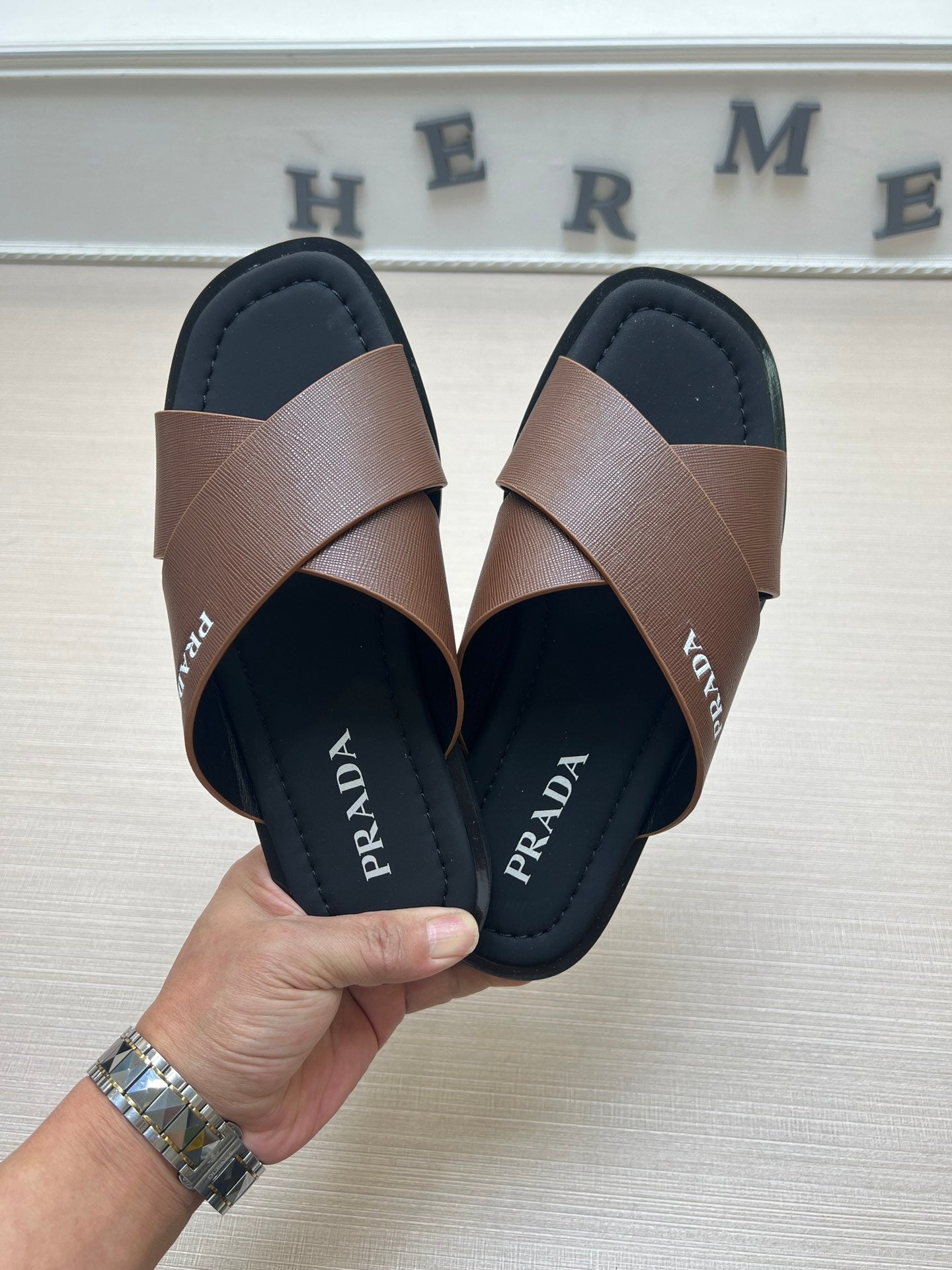 54PD76ZDE Stylish slippers